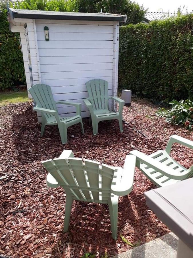 Luxueuze stacaravan in Bredene met eigen terras en tuintje  Buitenkant foto